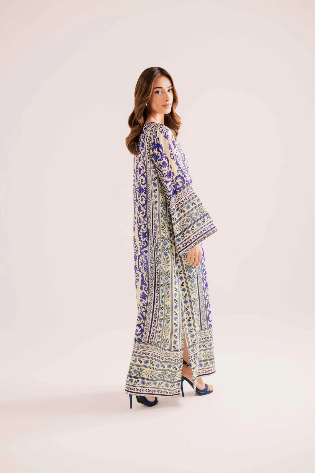 HANIA 002